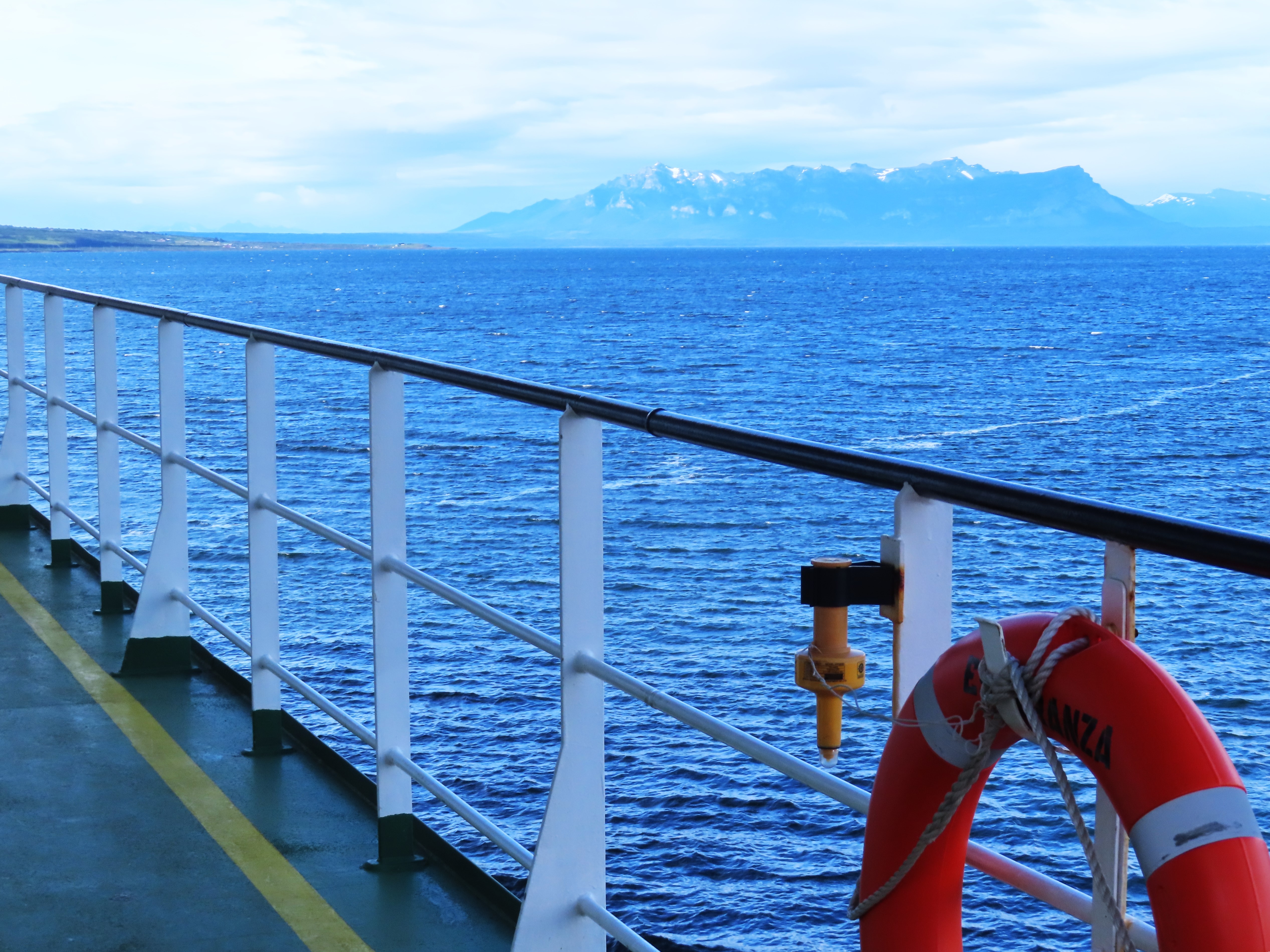 Travelling through Chilean Patagonia by boat