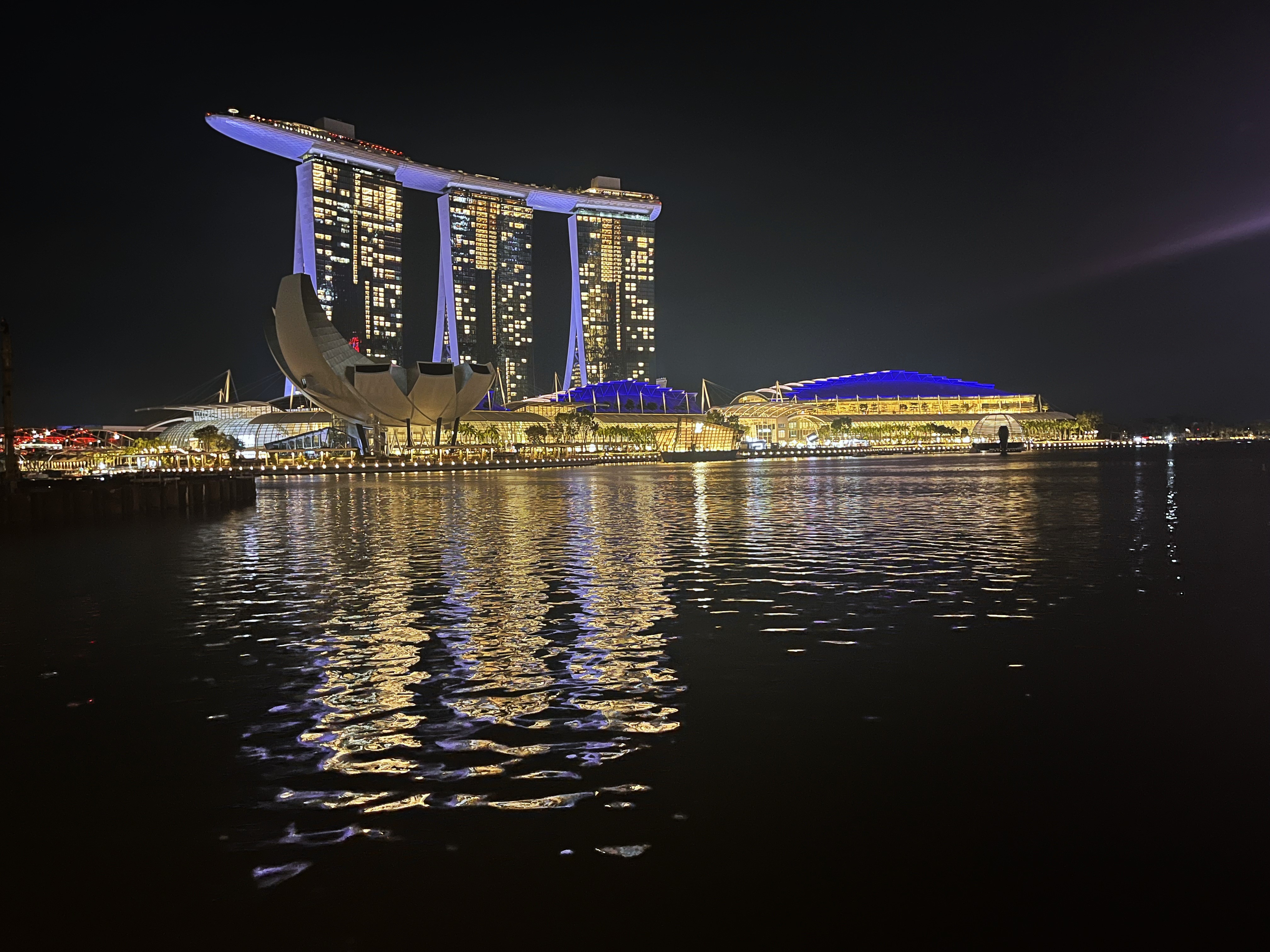 Five tips for visiting Singapore on a budget