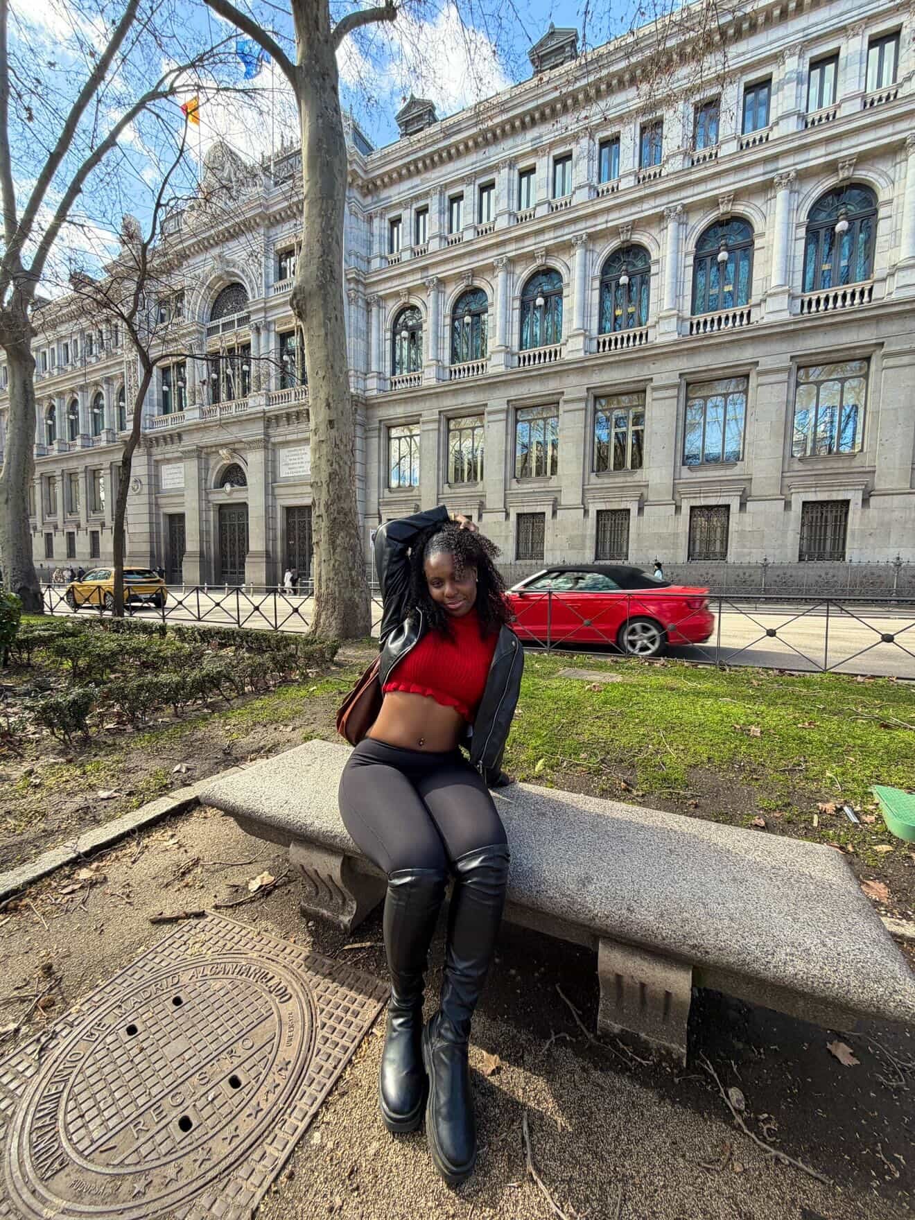 HOW I TRAVEL THE WORLD WITH A FULL TIME JOB ✈️🌍✈️🌍 (40+ countries) 